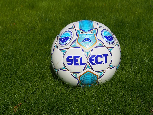 加强纪律管 加强纪律管